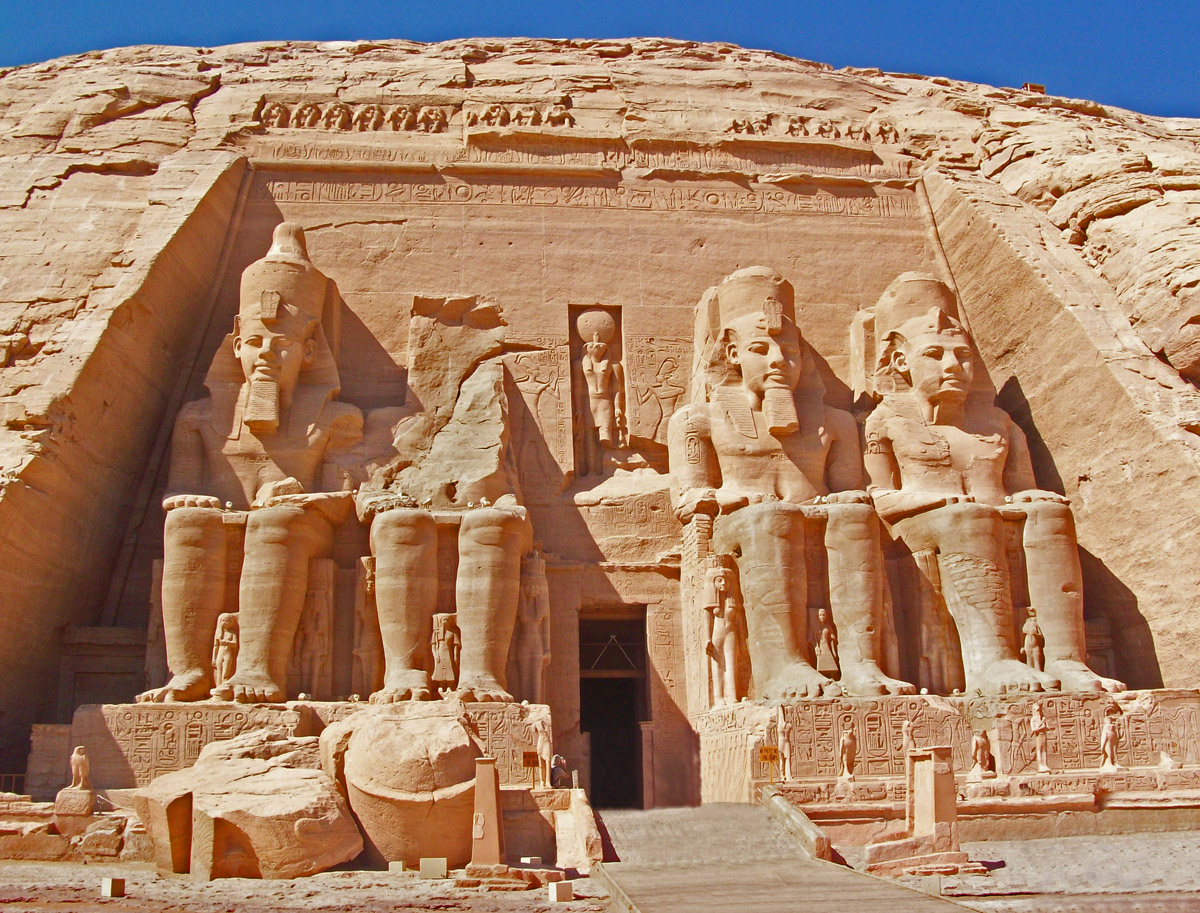 Templo Mayor de Abu Simbel, mandado construir por Ramsés II